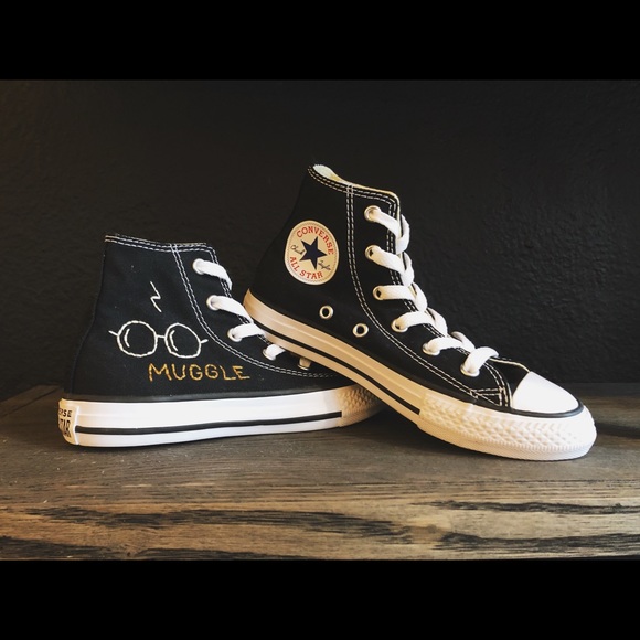 Custom Embroidered Converse - Picture 4 of 5